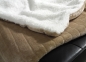 Preview: Kuscheldecke mit Schaffell Imitat Innenseite  220 x 180 cm Beige/Creme beim Schaffell